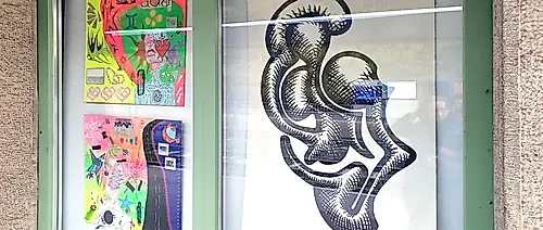 Straßengalerie-Ausstellung im Westfenster am Veldner Hausbahnsteig